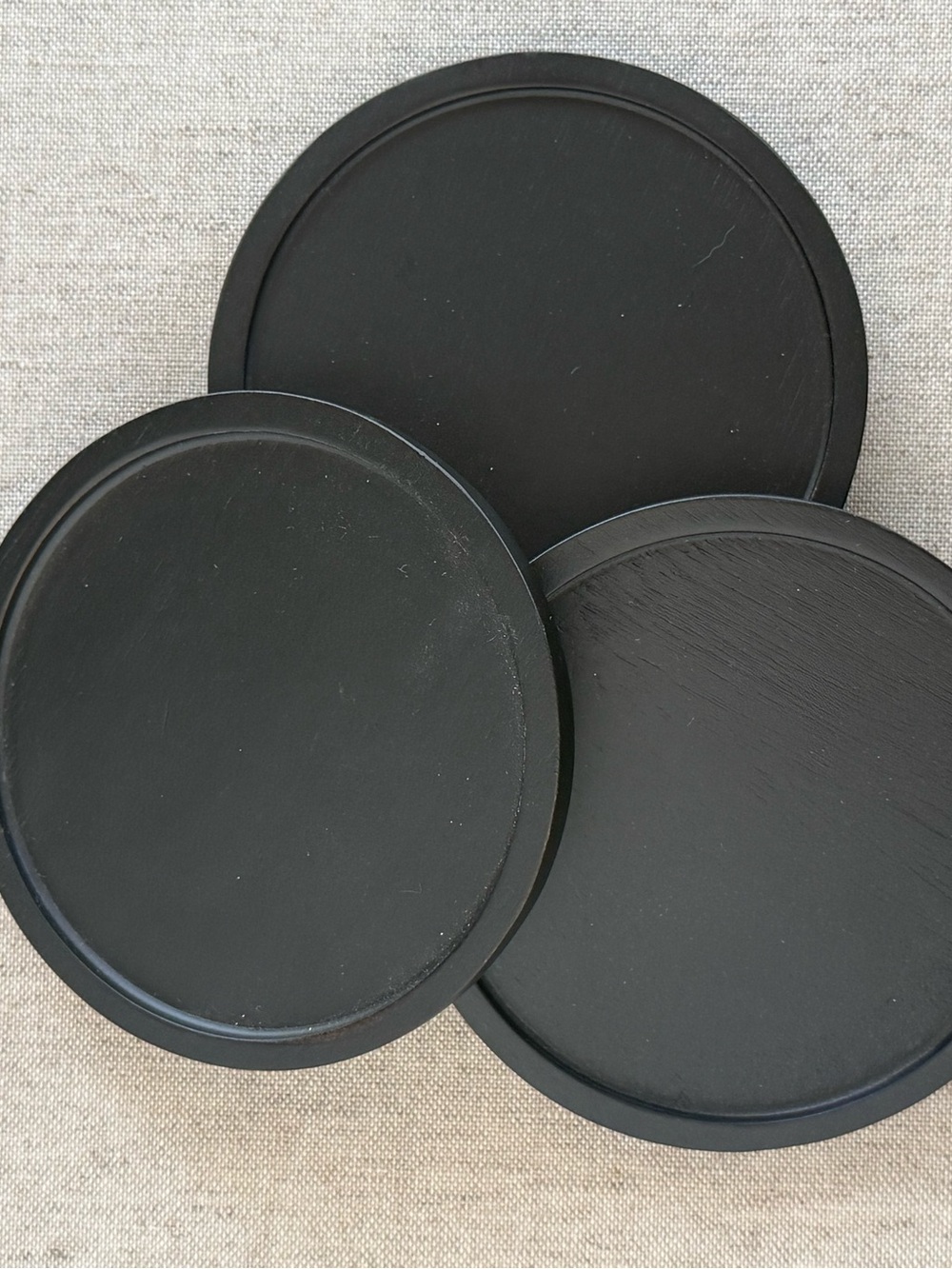 Set of 3 Black Wood Round Coasters Minimalist Modern Drink Coasters